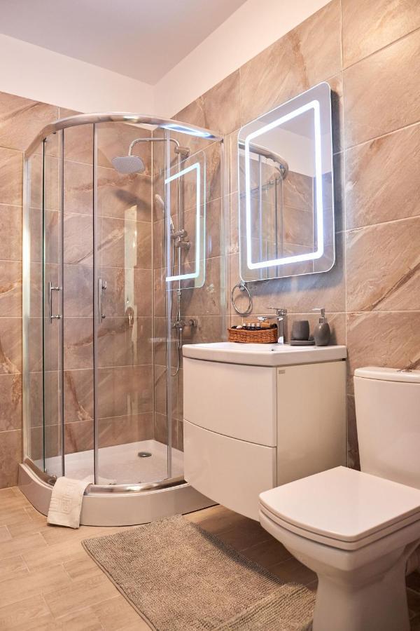 Vanilla Luxury Apartment Spa N Pool Beach Resort Navodari Dış mekan fotoğraf